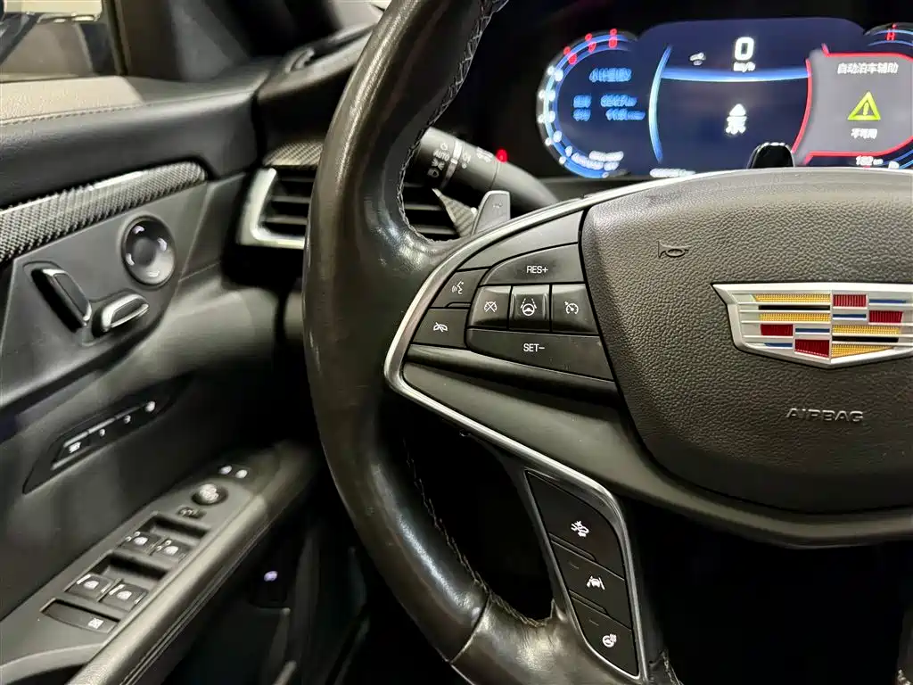 Cadillac CT6 2022 — фото 13