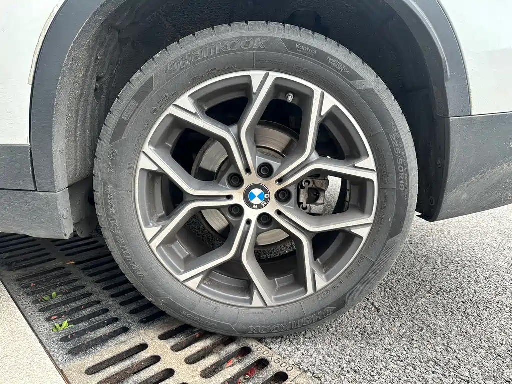 BMW X1 2022 — фото 8