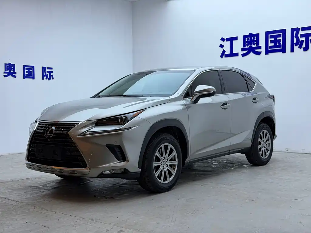 Lexus NX 2021