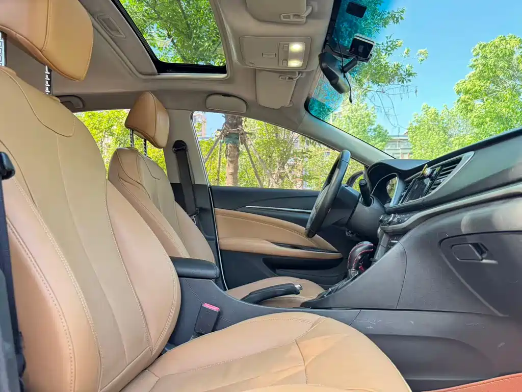 Buick Excelle 2019 — фото 17
