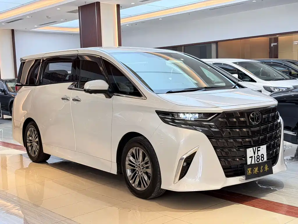 Toyota Alphard 2026