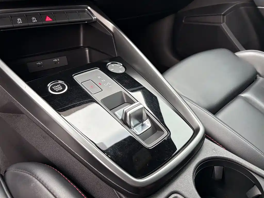 Audi A3 2021 — фото 17