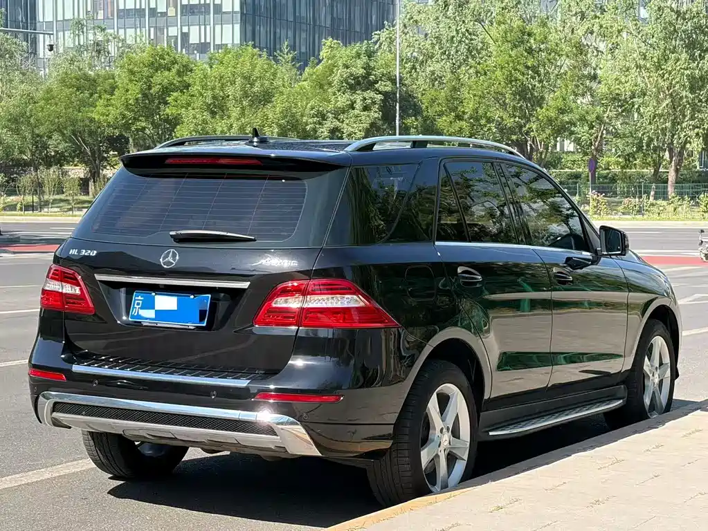 Mercedes-Benz M-Class 2015 — фото 18