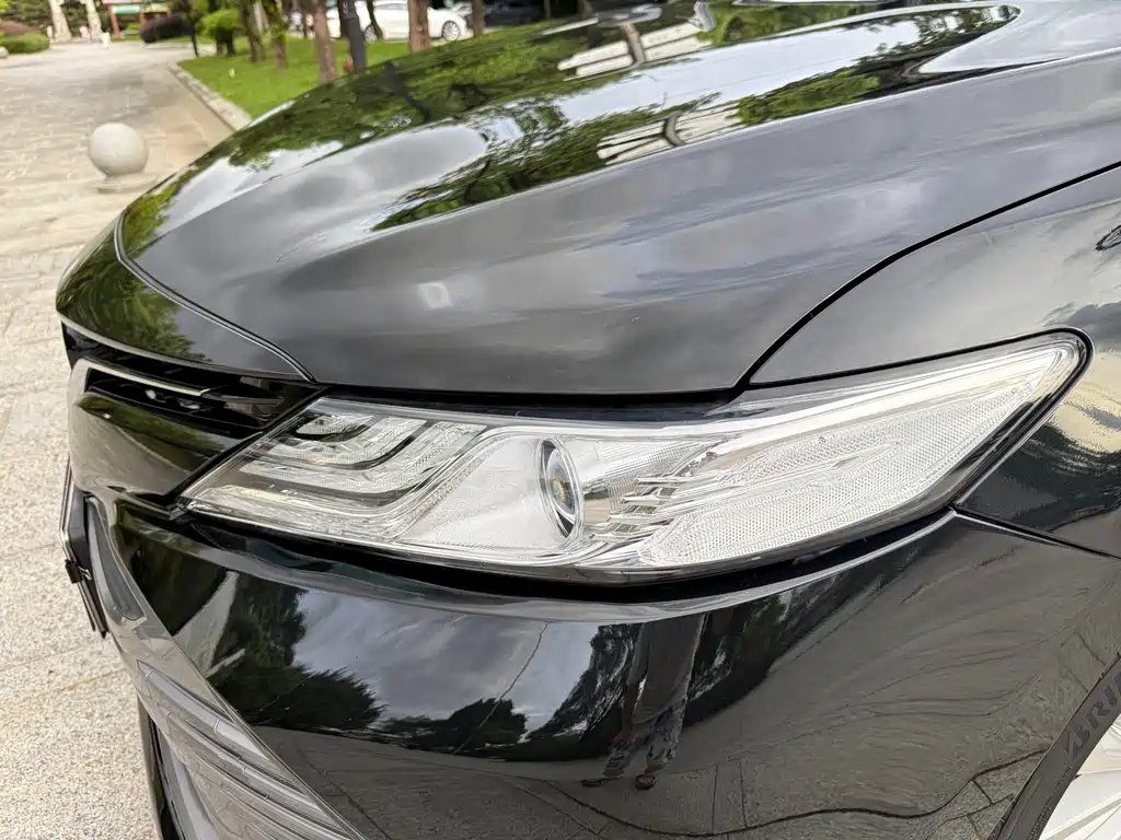 Toyota Camry 2020 — фото 17
