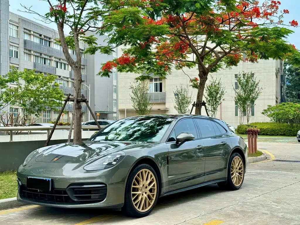 Porsche Panamera 2022 — фото 1