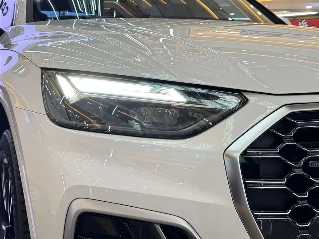 Audi Q5L 2021 — фото 13
