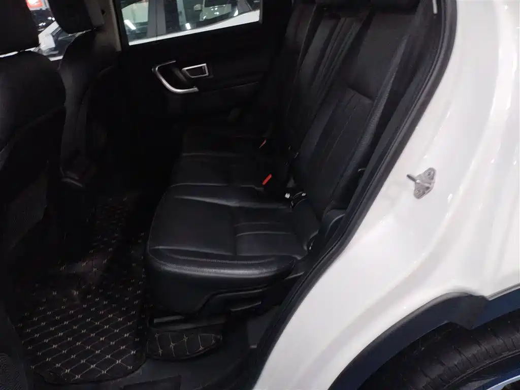 Land Rover Discovery Sport 2019 — фото 13