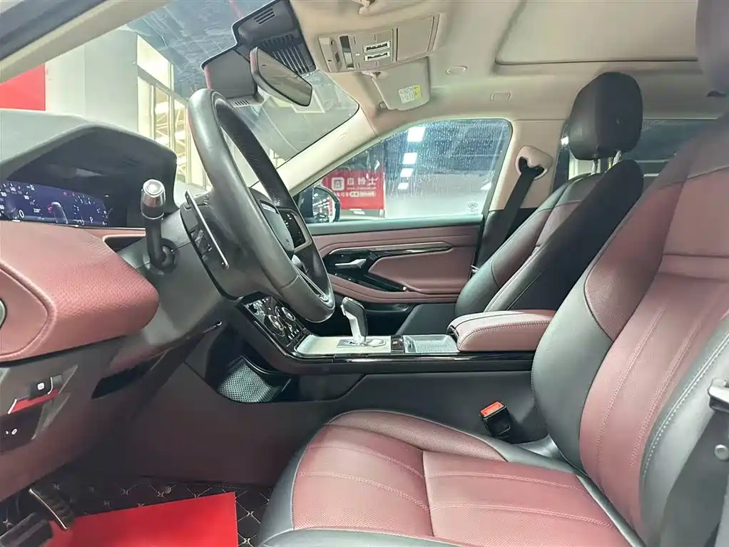 Land Rover Evoque 2022