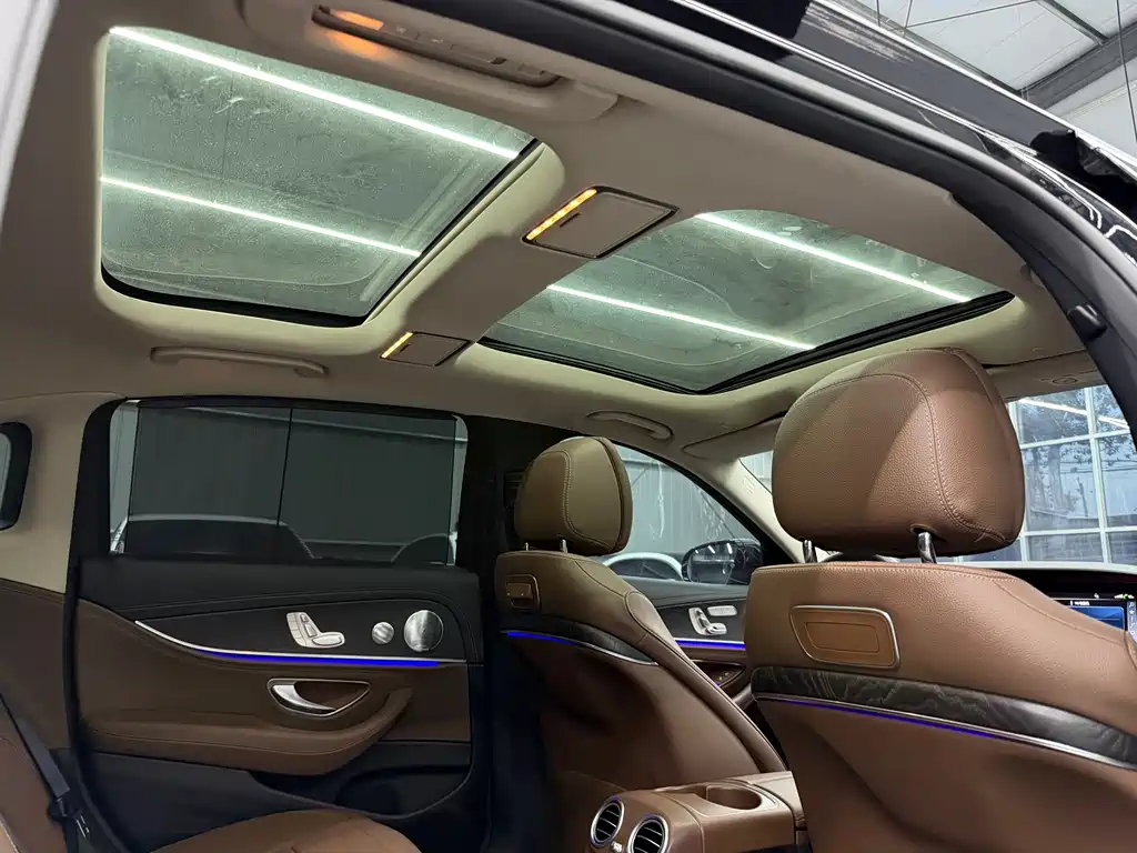 Mercedes-Benz E-Class 2019 — фото 13