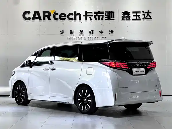 Toyota Alphard 2024
