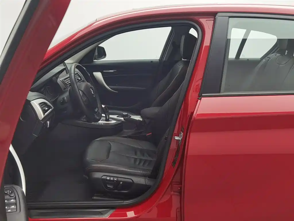BMW 1 Series 2013 — фото 10