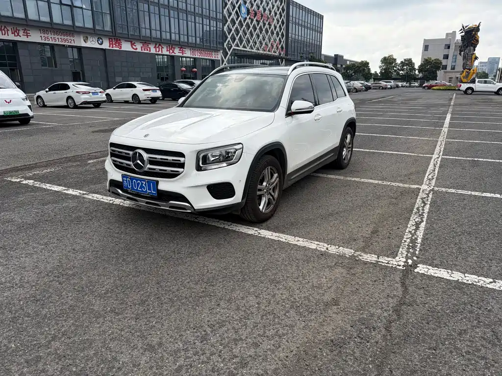 Mercedes-Benz GLB 2021