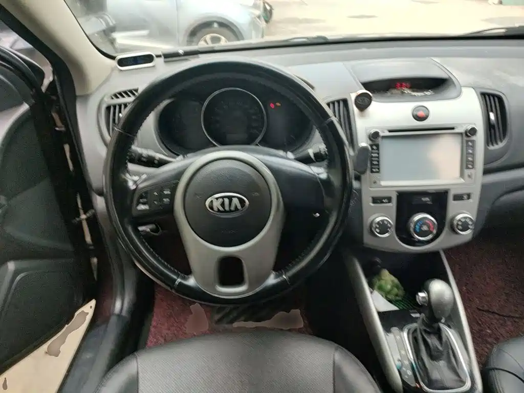 Kia Forte 2014 — фото 11