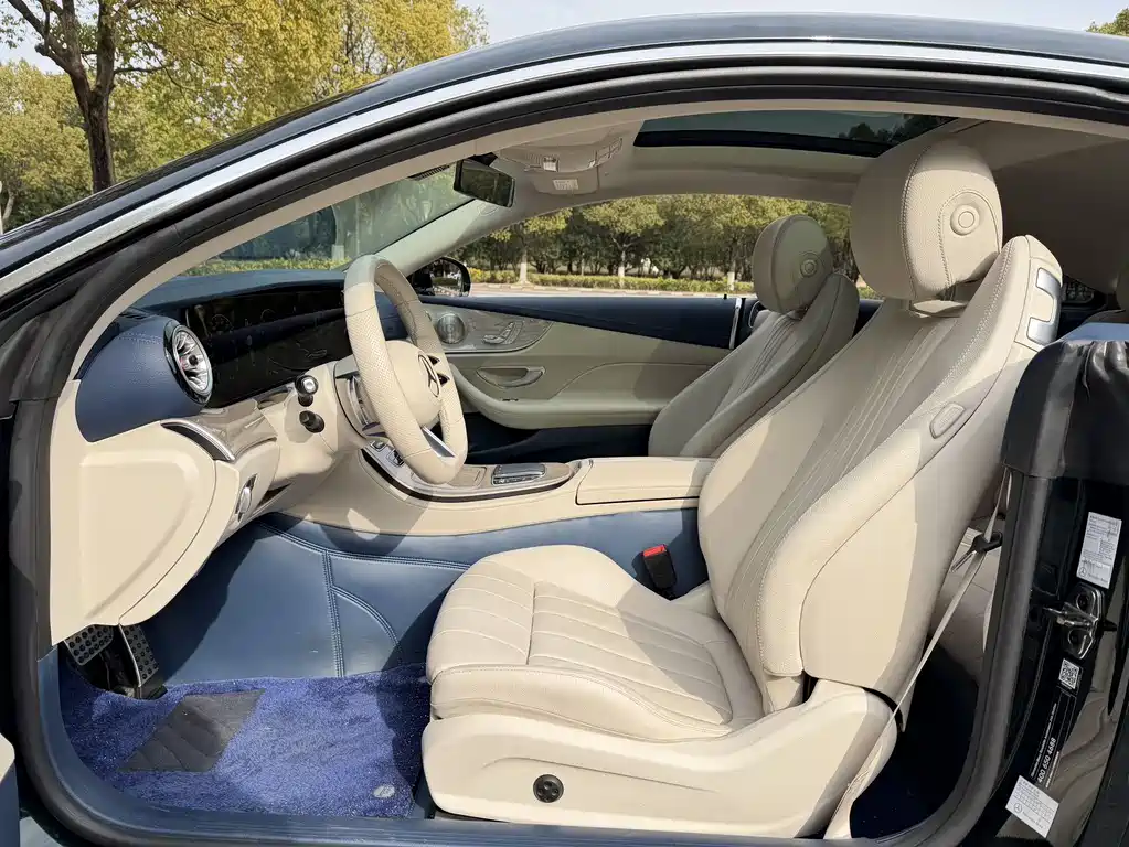Mercedes-Benz E-Class 2022 — фото 10