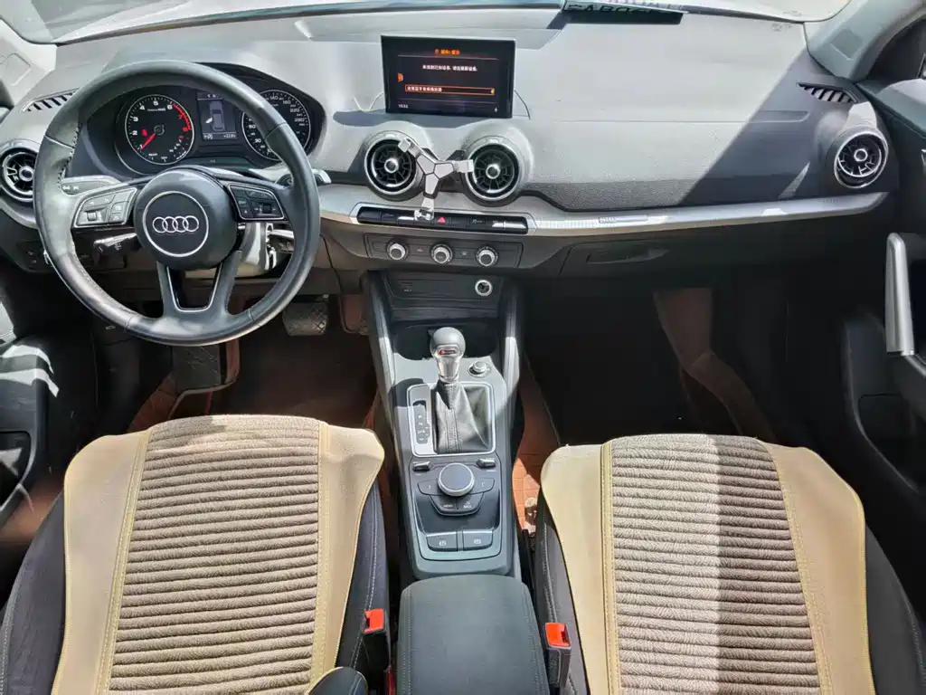Audi Q2L 2021 — фото 6