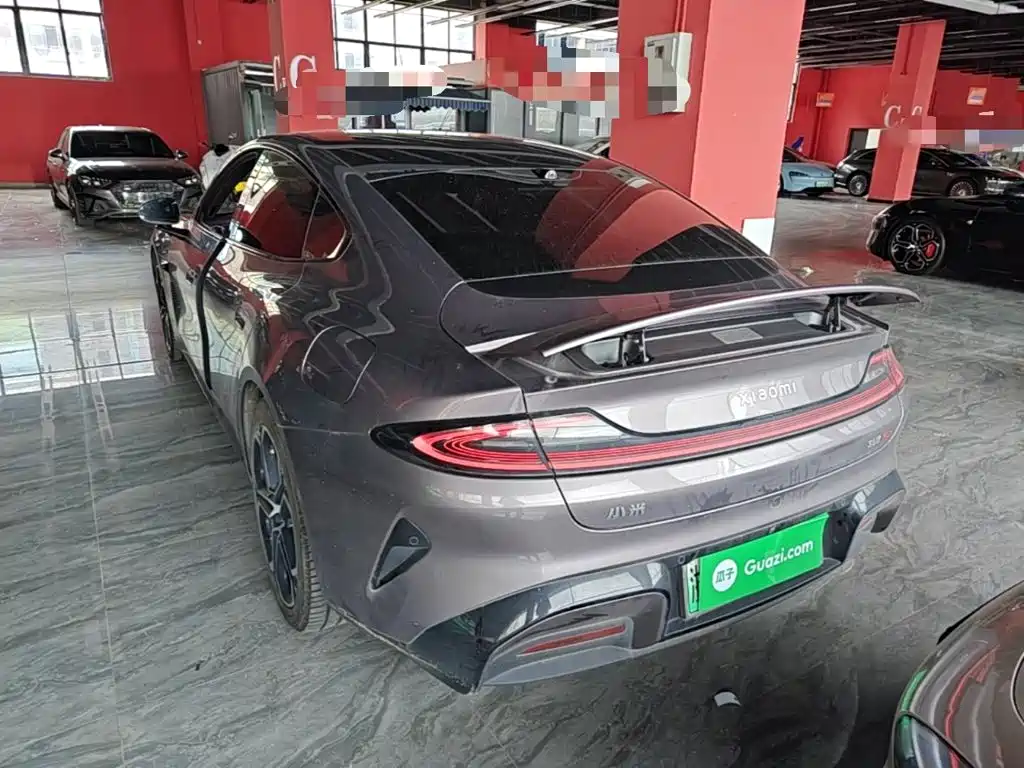 Xiaomi SU7 2024