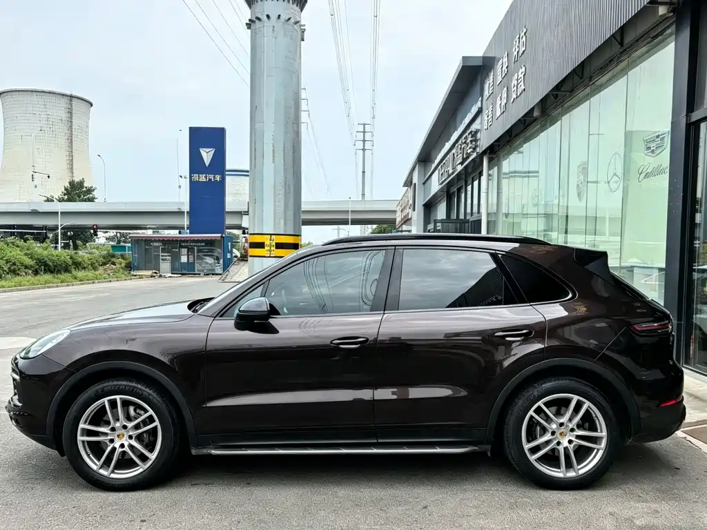 Porsche Cayenne 2020