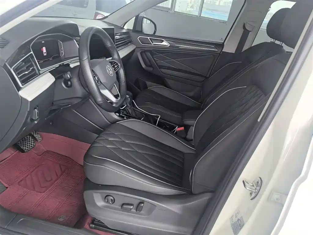 Volkswagen Tiguan L 2022 — фото 15