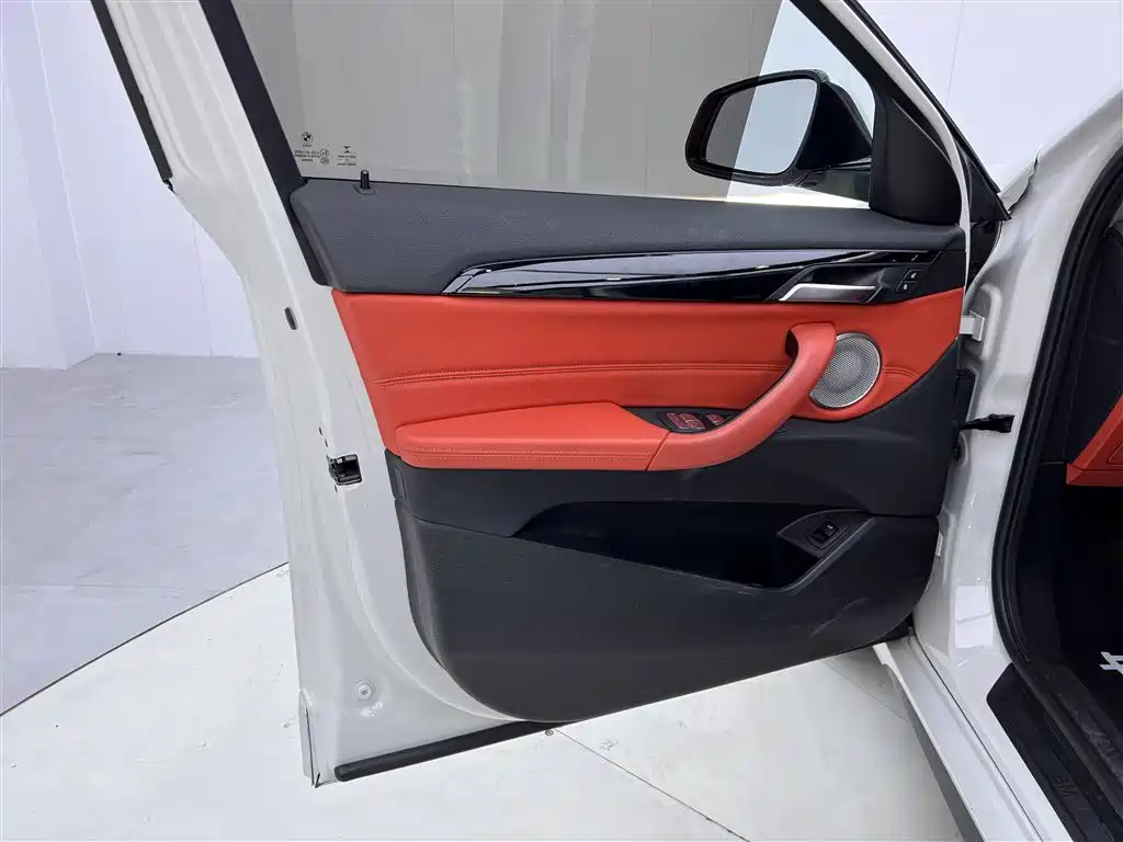 BMW X2 2021 — фото 17