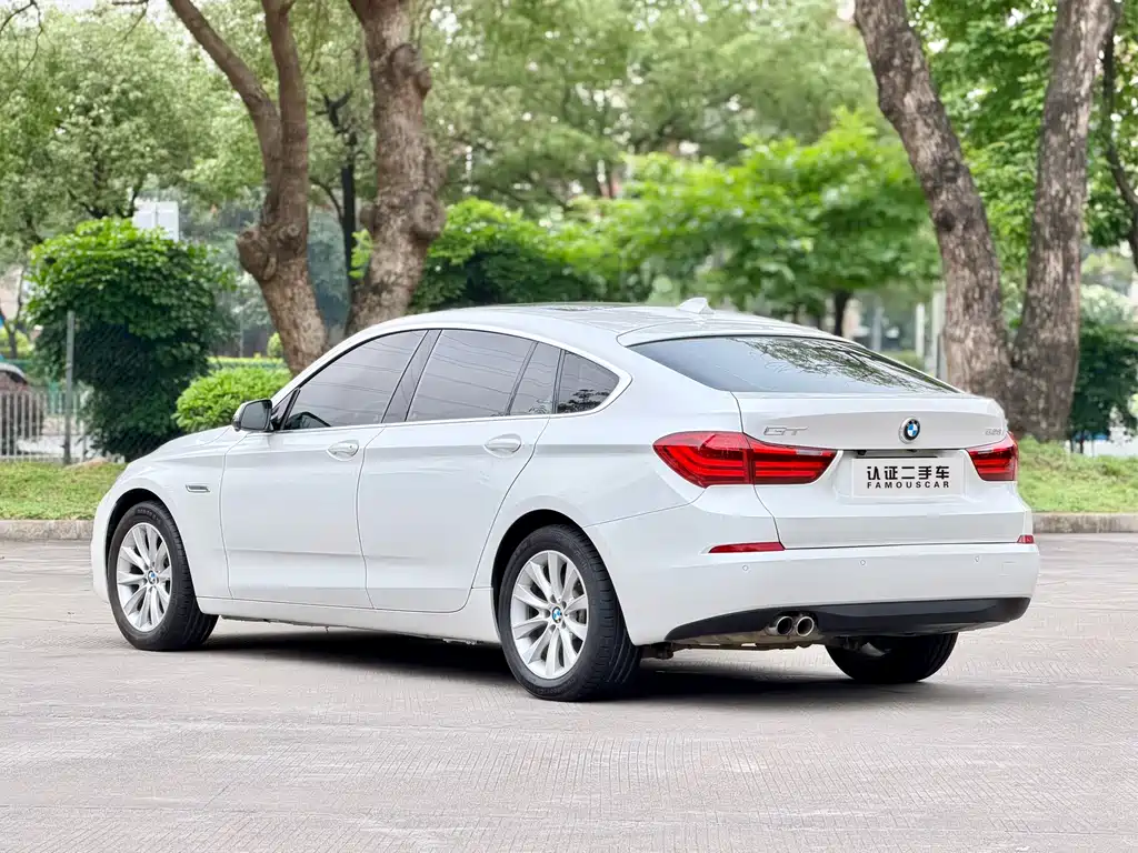 BMW 5 Series GT 2016 — фото 7