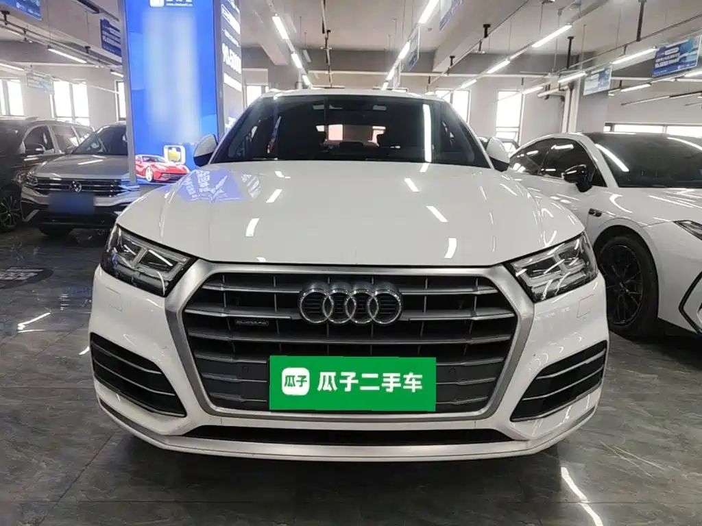 Audi Q5L 2020 — фото 3