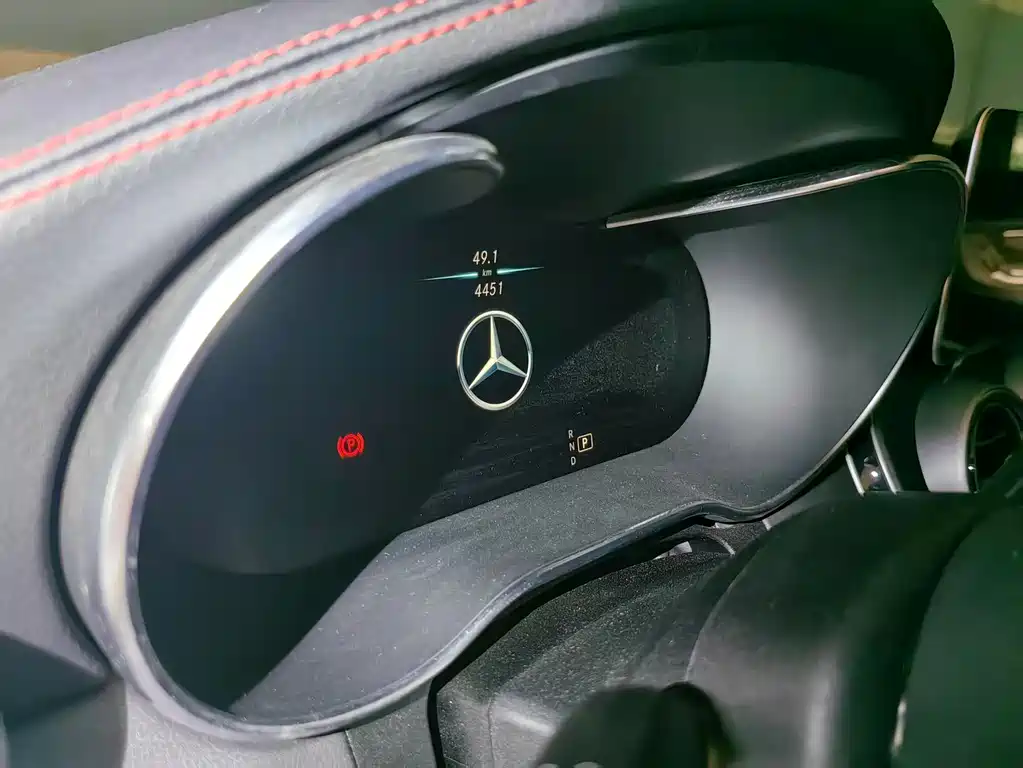 Mercedes-Benz C-Class 2023 — фото 8