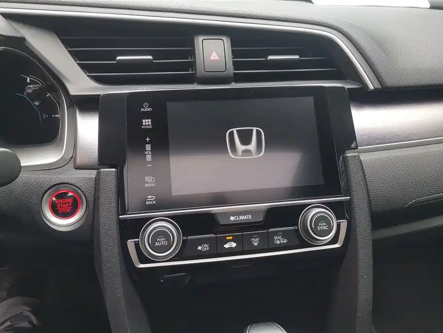 Honda Civic 2016 — фото 13