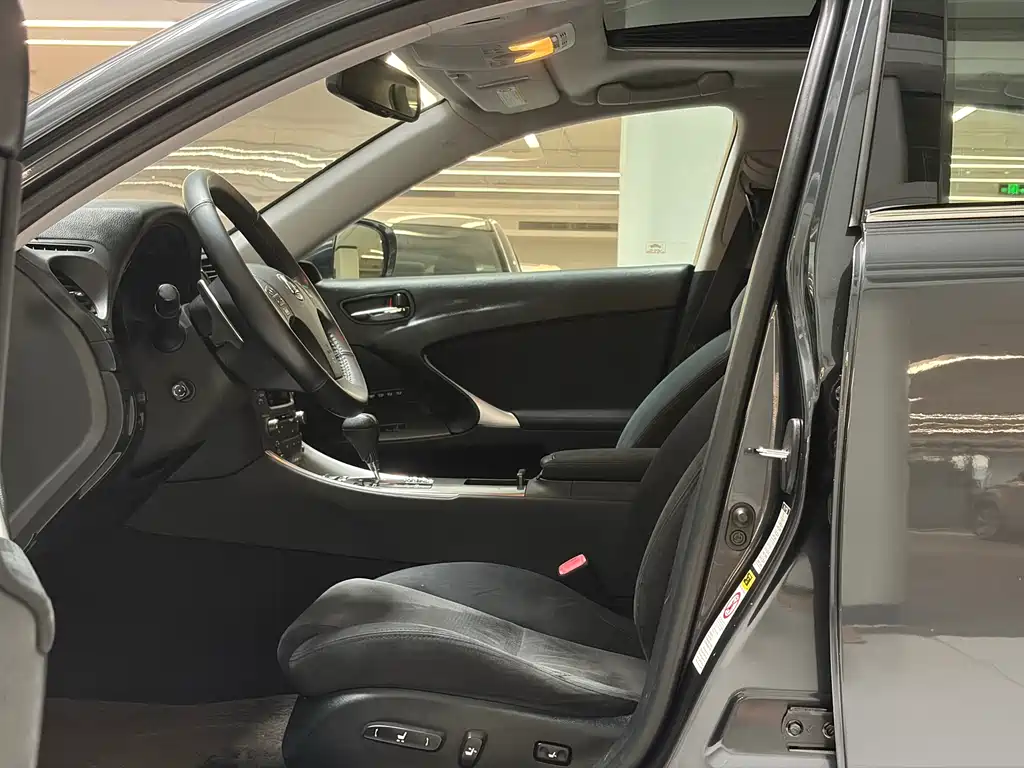 Lexus IS 2007