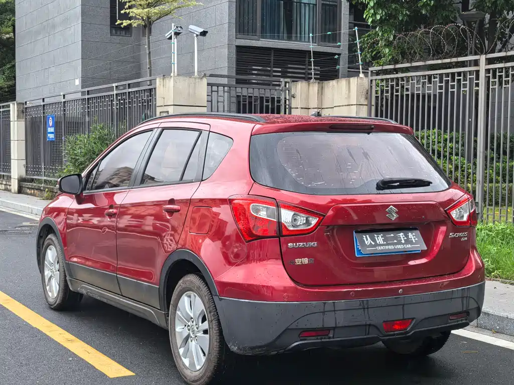 Suzuki S-Cross 2015 — фото 6