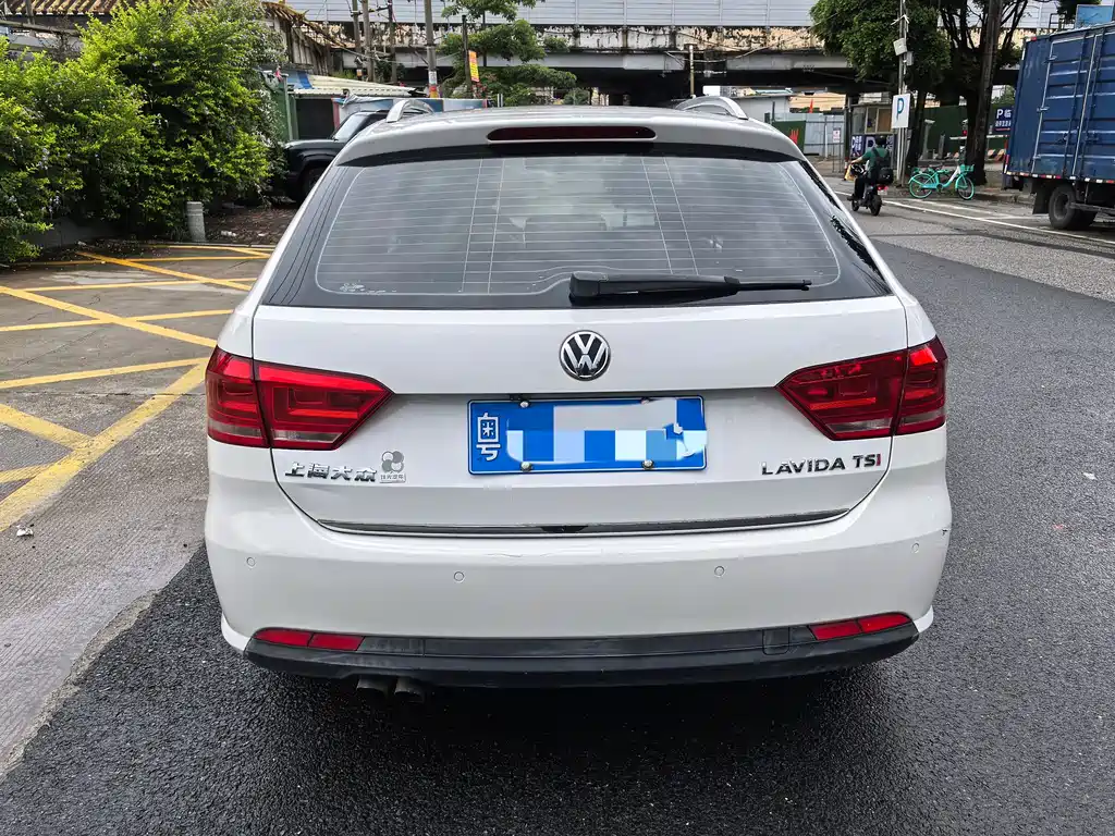 Volkswagen Gran Lavida 2015