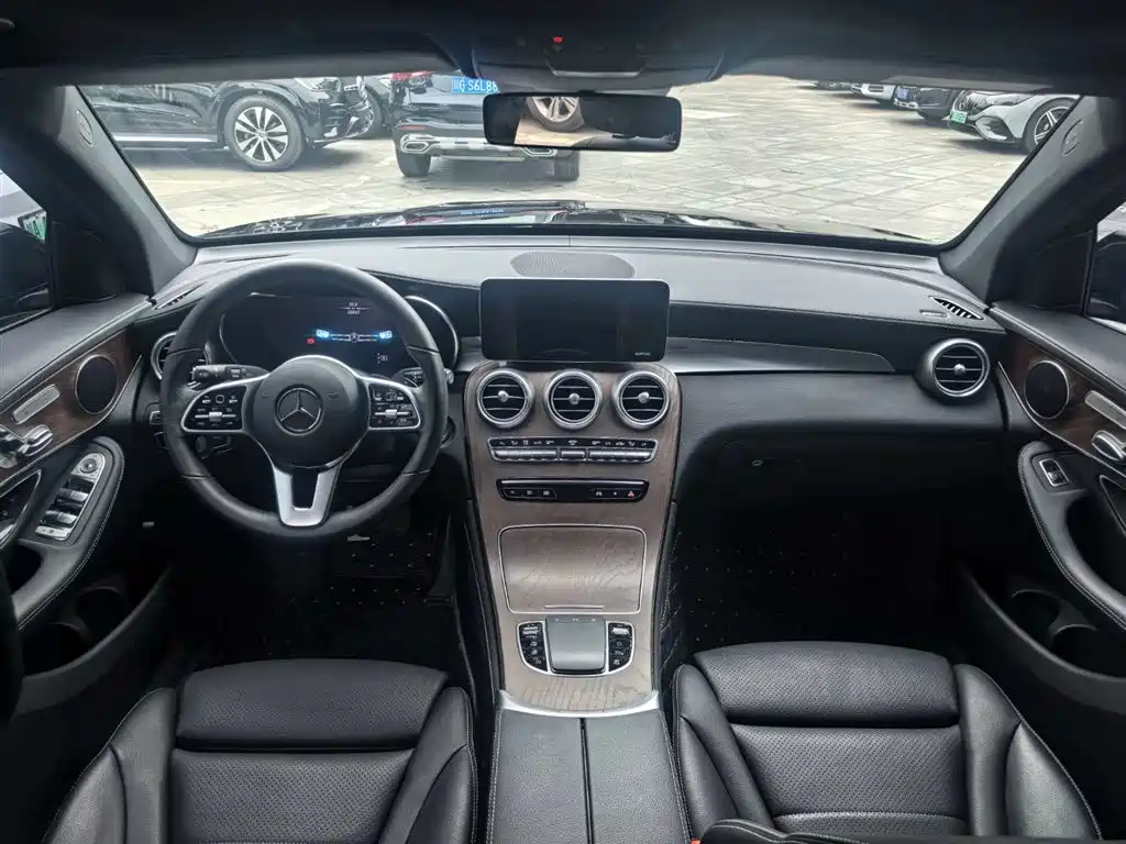 Mercedes-Benz GLC 2020 — фото 13
