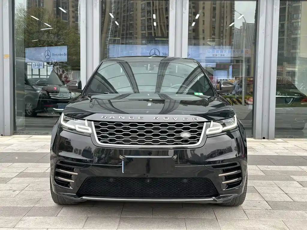 Land Rover Velar 2019 — фото 1