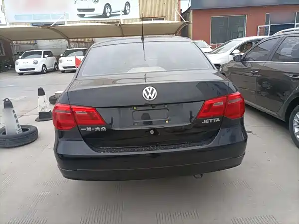 Volkswagen Jetta 2015