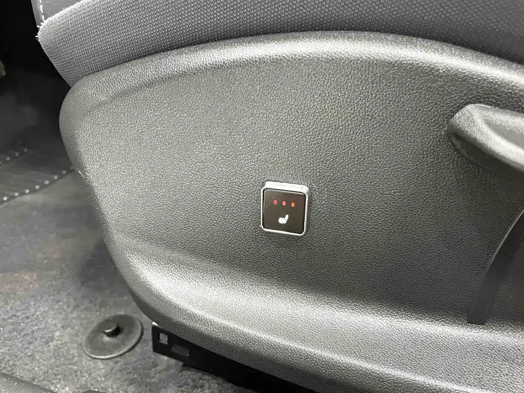 Chevrolet Cruze 2023 — фото 14