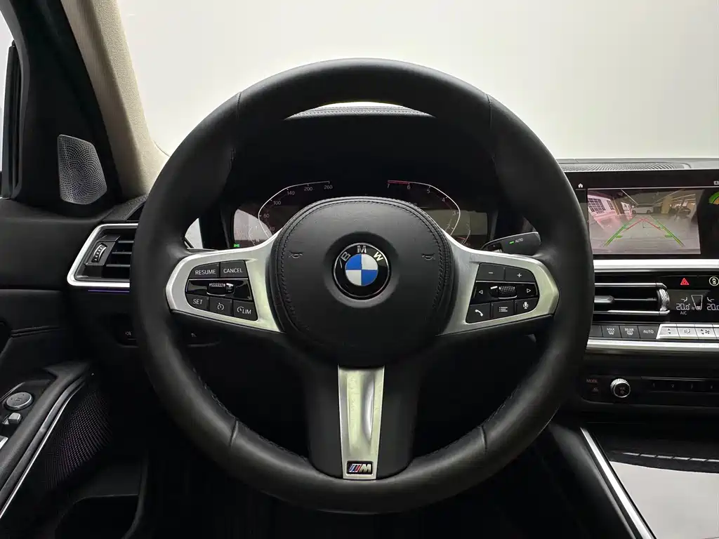 BMW 3 Series 2021 — фото 18