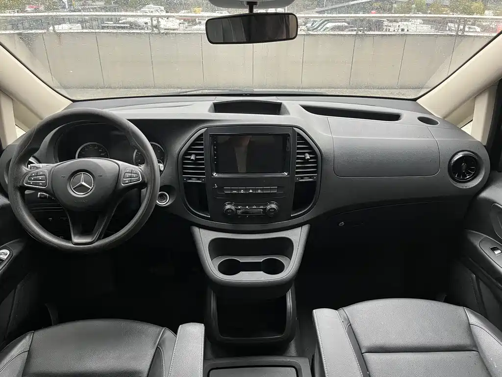 Mercedes-Benz Vito 2021 — фото 18