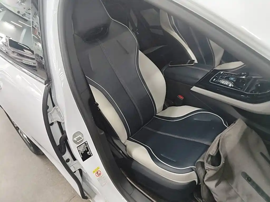 BYD Qin PLUS 2023 — фото 25