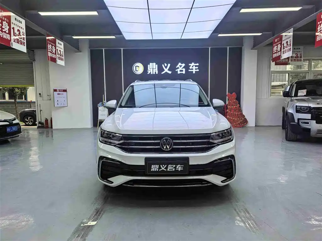 Volkswagen Tiguan L 2023 — фото 2
