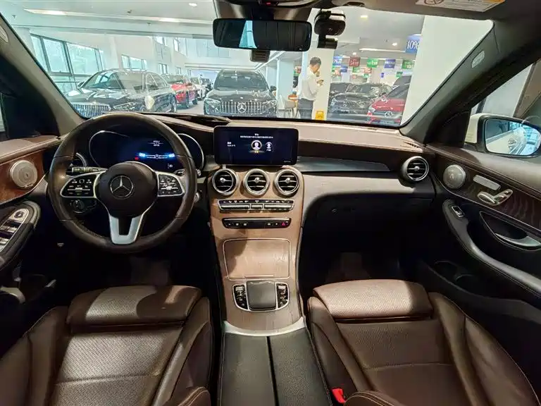 Mercedes-Benz GLC 2020 — фото 10