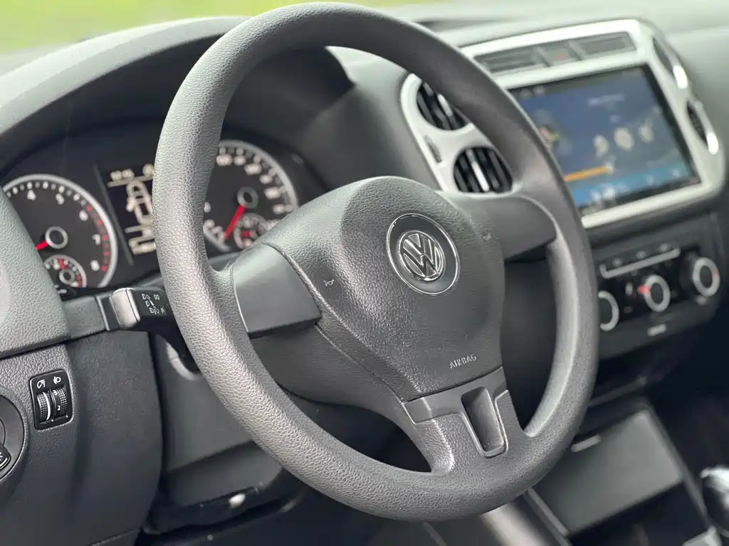 Volkswagen Tiguan 2017 — фото 22