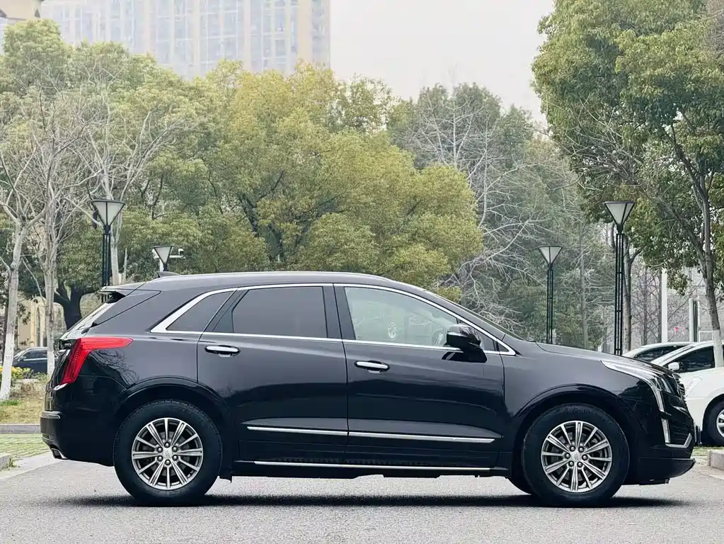 Cadillac XT5 2018 — фото 4