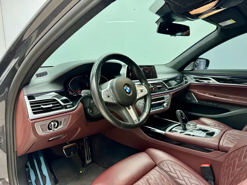 BMW 7 Series 2021