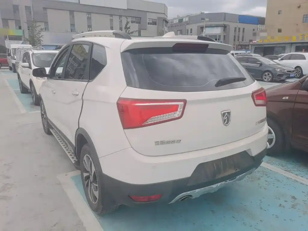Baojun 560 2015