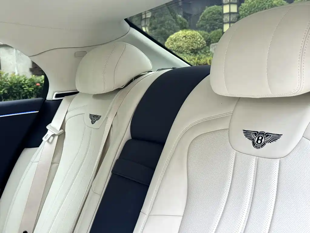 Bentley Flying Spur 2011 — фото 12