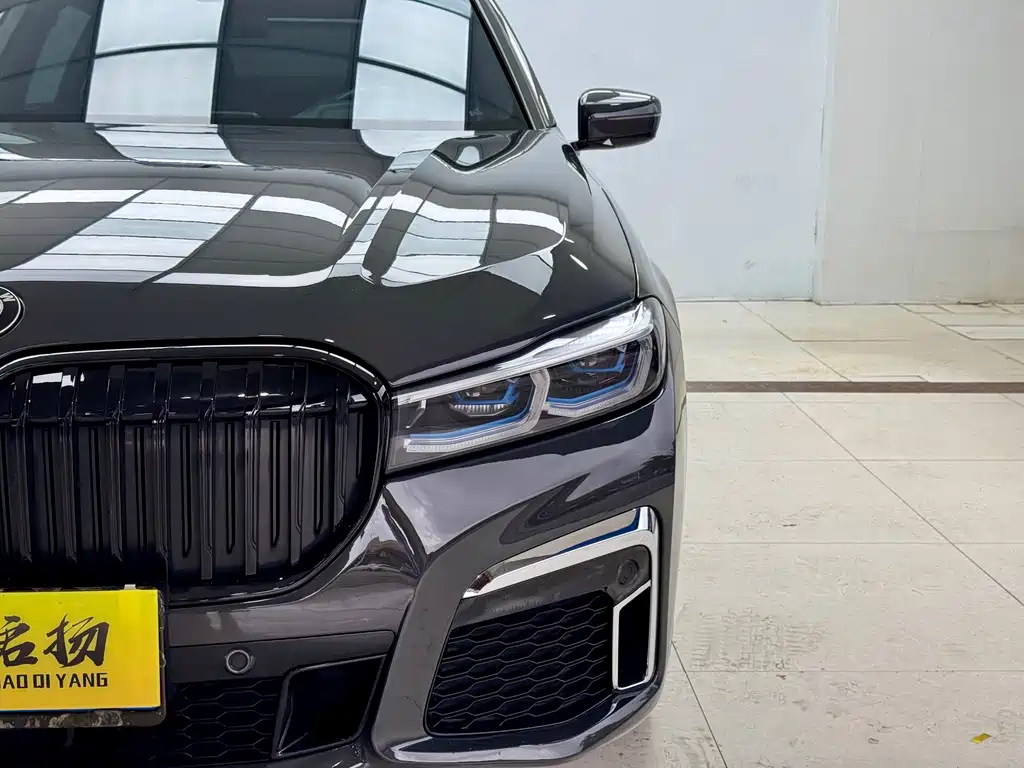 BMW 7 Series 2021