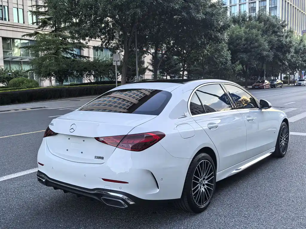 Mercedes-Benz C-Class 2022