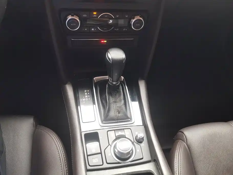 Mazda CX-4 2019 — фото 16