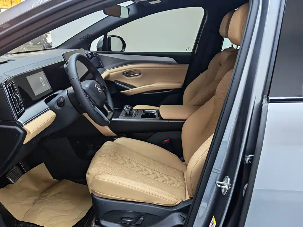 BYD L DM-i 2024 — фото 4