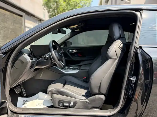 BMW M240i 2023