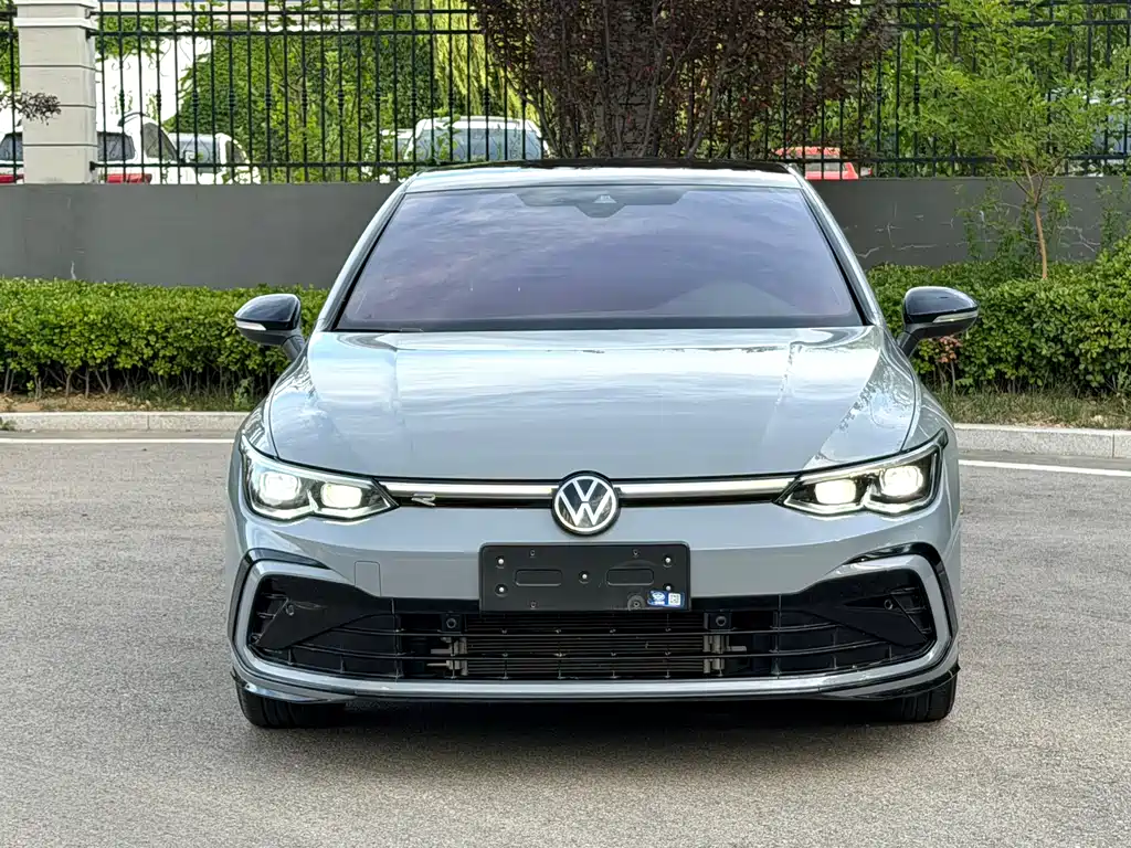 Volkswagen Golf 2022